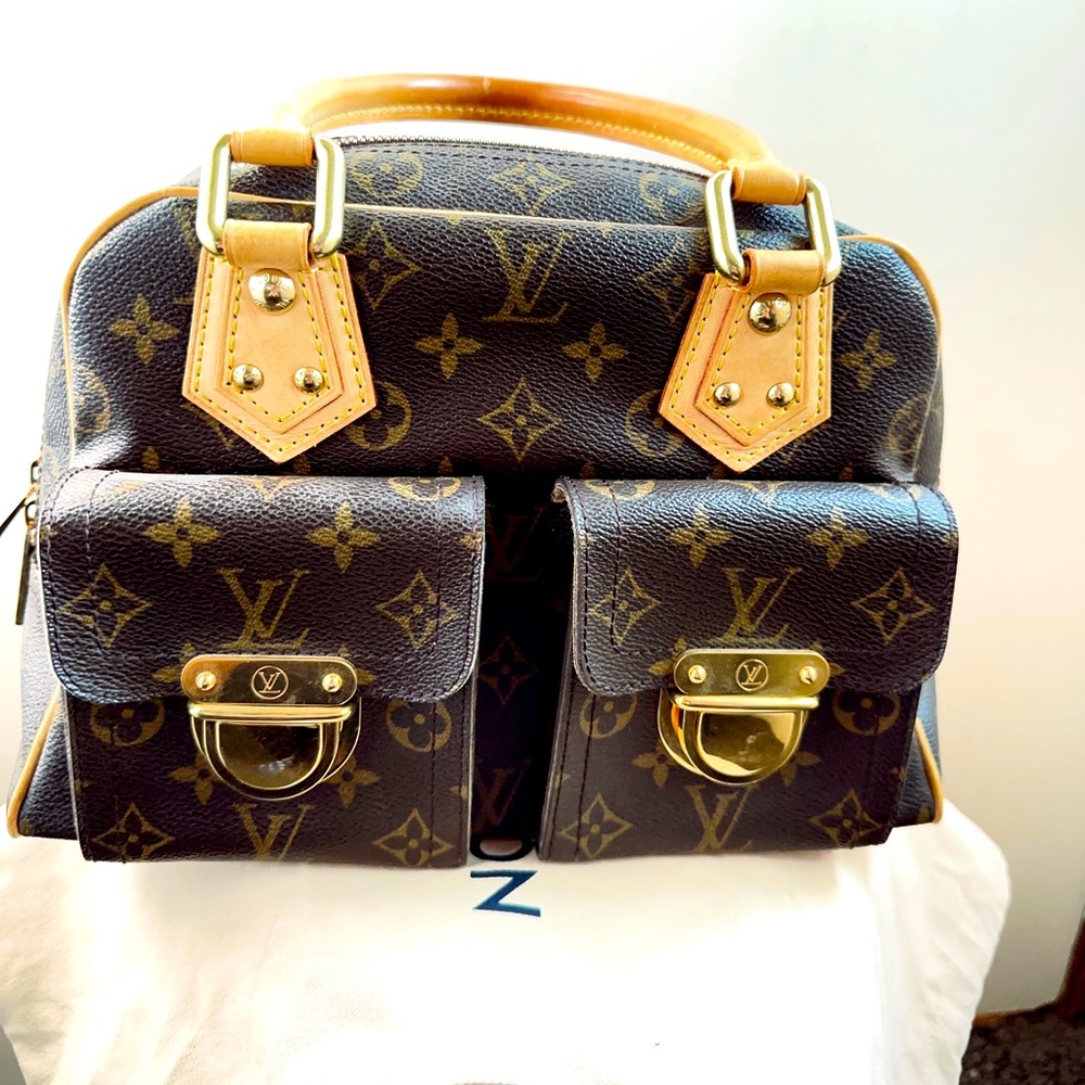 100% Authentic Louis Vuitton Manhattan Monogram PM Purse Hand Bag